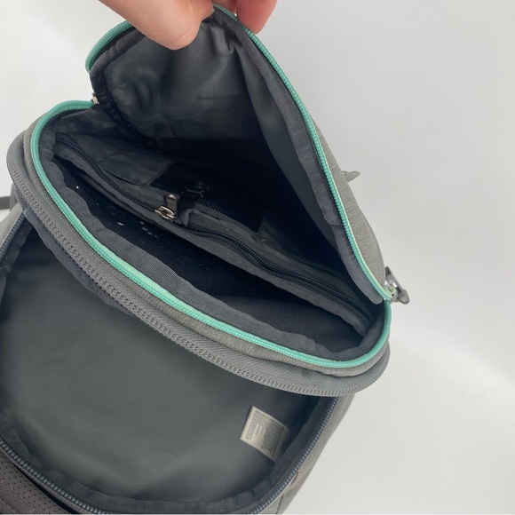 The North Face /// Grey and Teal Backpack - Picture 3 of 7